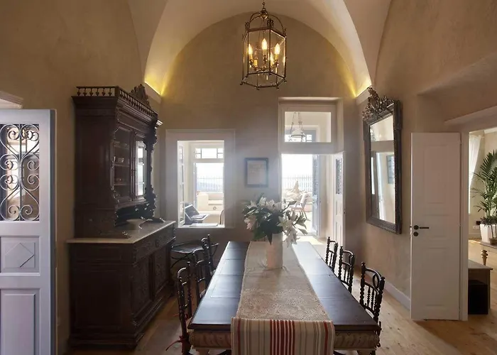 Mansion Oia (Santorini)